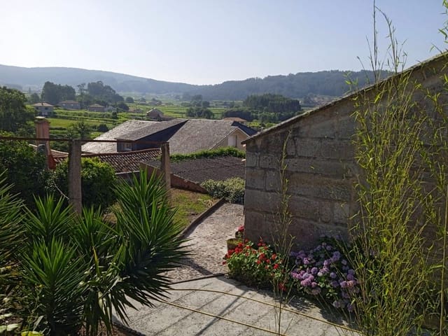 4 bedroom Finca/Country House for sale in Meaño - € 440,000 (Ref: 7429750)