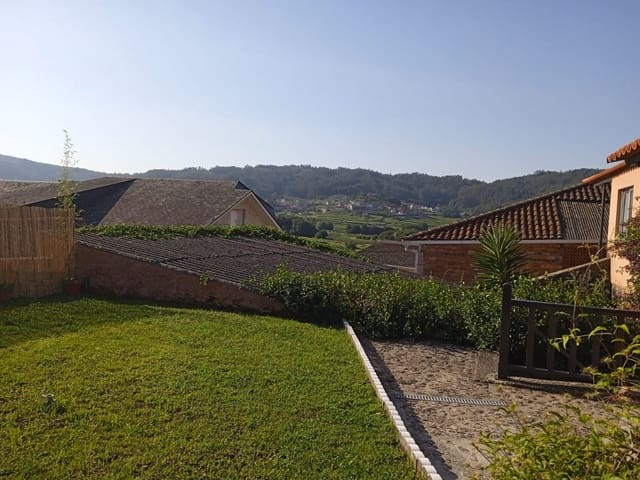 4 bedroom Finca/Country House for sale in Meaño - € 440,000 (Ref: 7429750)