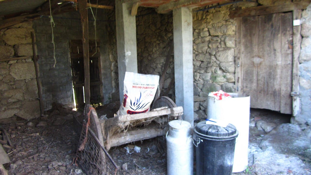 2 soveværelse Finca/Landehus til salg i Ferreira de Panton - € 26.000 (Ref: 7646252)