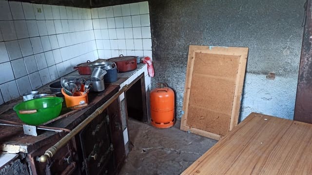 2 makuuhuone Maalaistalo myytävänä paikassa Ferreira de Panton, Pantón - 26 000 € (Ref: 7646252)