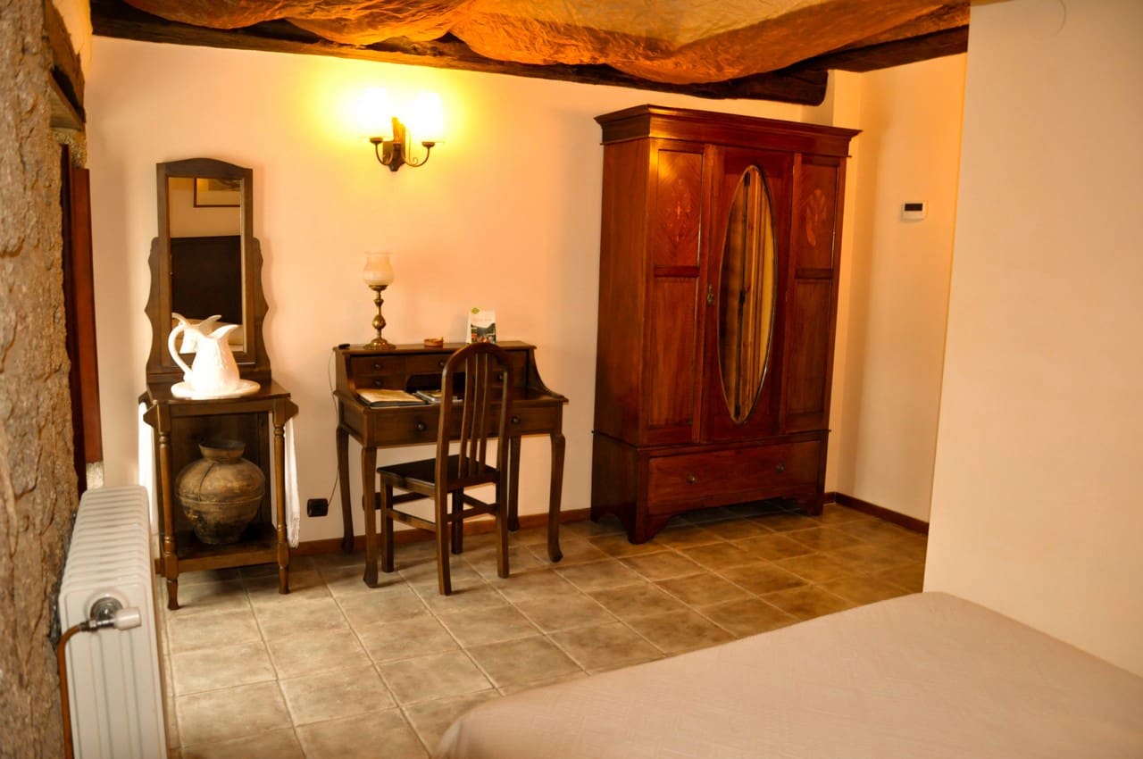 7 bedroom Guesthouse/B & B for sale in Chantada with garage € 275,000