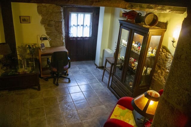 7 soverom Gjestgiveri/B&B til salgs i Chantada med garasje - € 275 000 (Ref: 7668218)