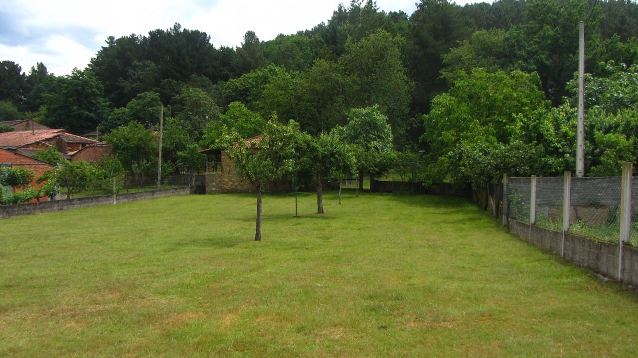 5 soveværelse Lejlighed til salg i Monforte de Lemos med garage - € 110.000 (Ref: 7703077)