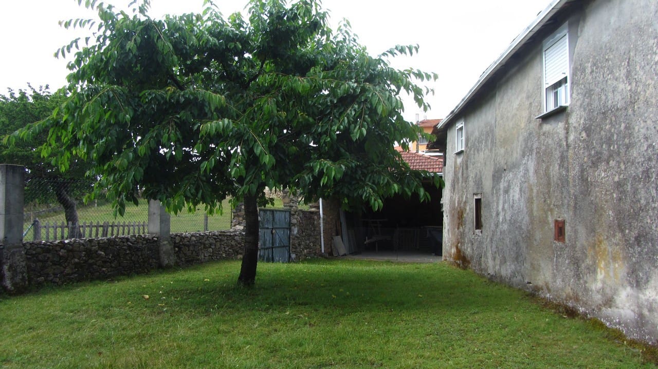 5 soveværelse Lejlighed til salg i Monforte de Lemos med garage - € 110.000 (Ref: 7703077)