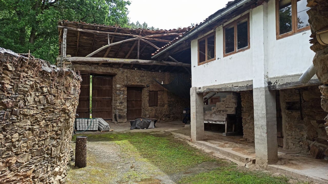 5 soveværelse Lejlighed til salg i Monforte de Lemos med garage - € 110.000 (Ref: 7703077)