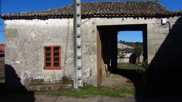 4 makuuhuone Maalaistalo myytävänä paikassa Monterroso mukana 
autotalli - 193 000 € (Ref: 7734765)