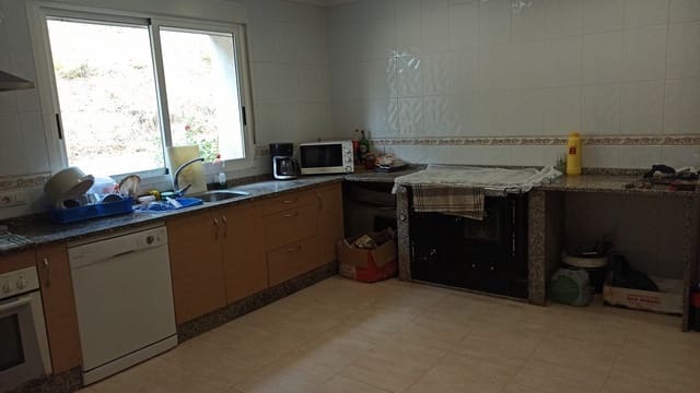 5 sypialnia Finka/Dom wiejski na sprzedaż w O Saviñao z garażem - 120 000 € (Ref: 7822638)