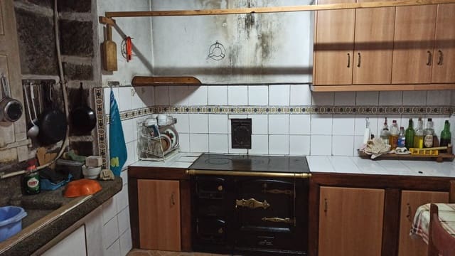 2 soveværelse Finca/Landehus til salg i O Saviñao - € 32.000 (Ref: 7848098)