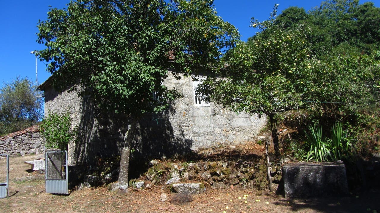 2 soveværelse Finca/Landehus til salg i O Savinao - € 32.000 (Ref: 7848098)