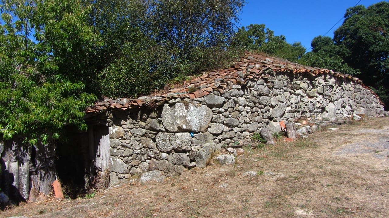 2 soveværelse Finca/Landehus til salg i O Savinao - € 32.000 (Ref: 7848098)