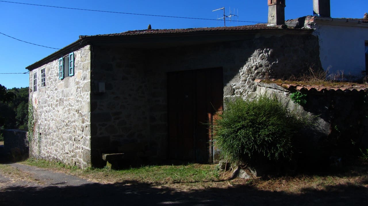 4 soveværelse Finca/Landehus til salg i Panton med garage - € 85.000 (Ref: 7875478)