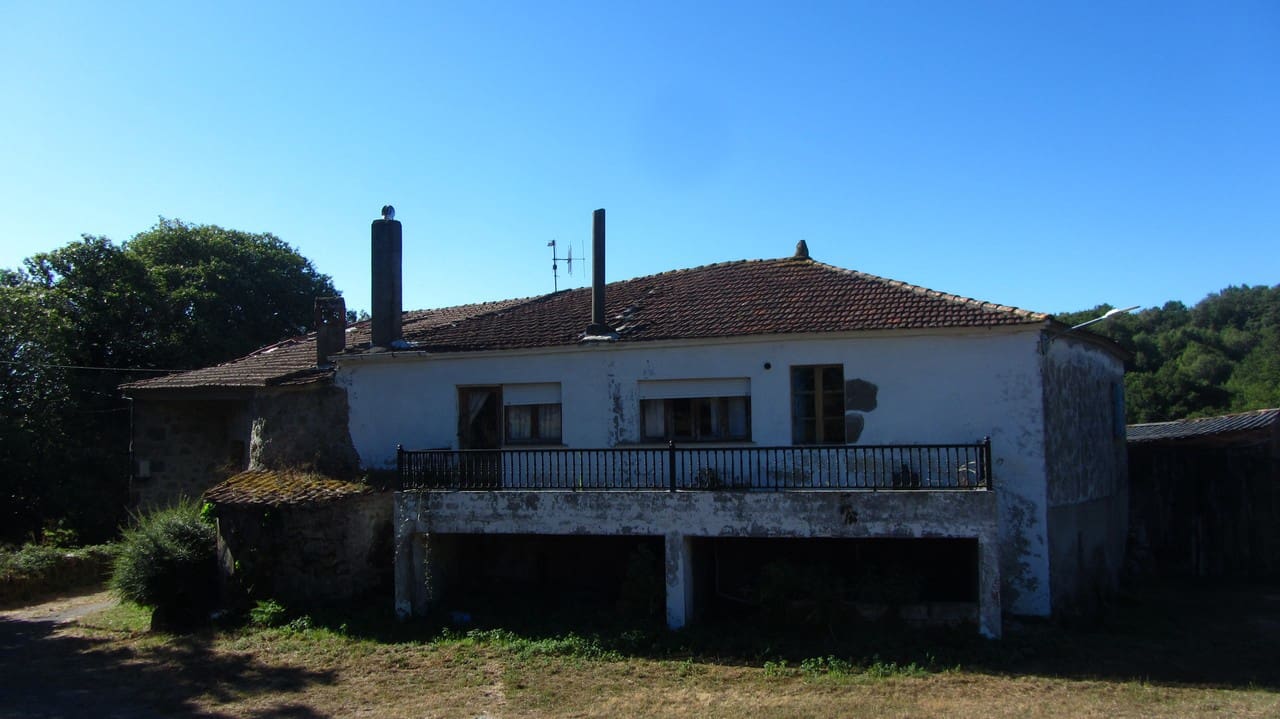 4 soveværelse Finca/Landehus til salg i Panton med garage - € 85.000 (Ref: 7875478)