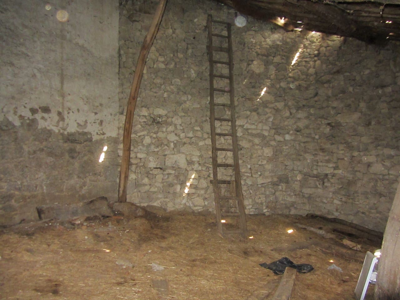 4 soveværelse Finca/Landehus til salg i Panton med garage - € 85.000 (Ref: 7875478)