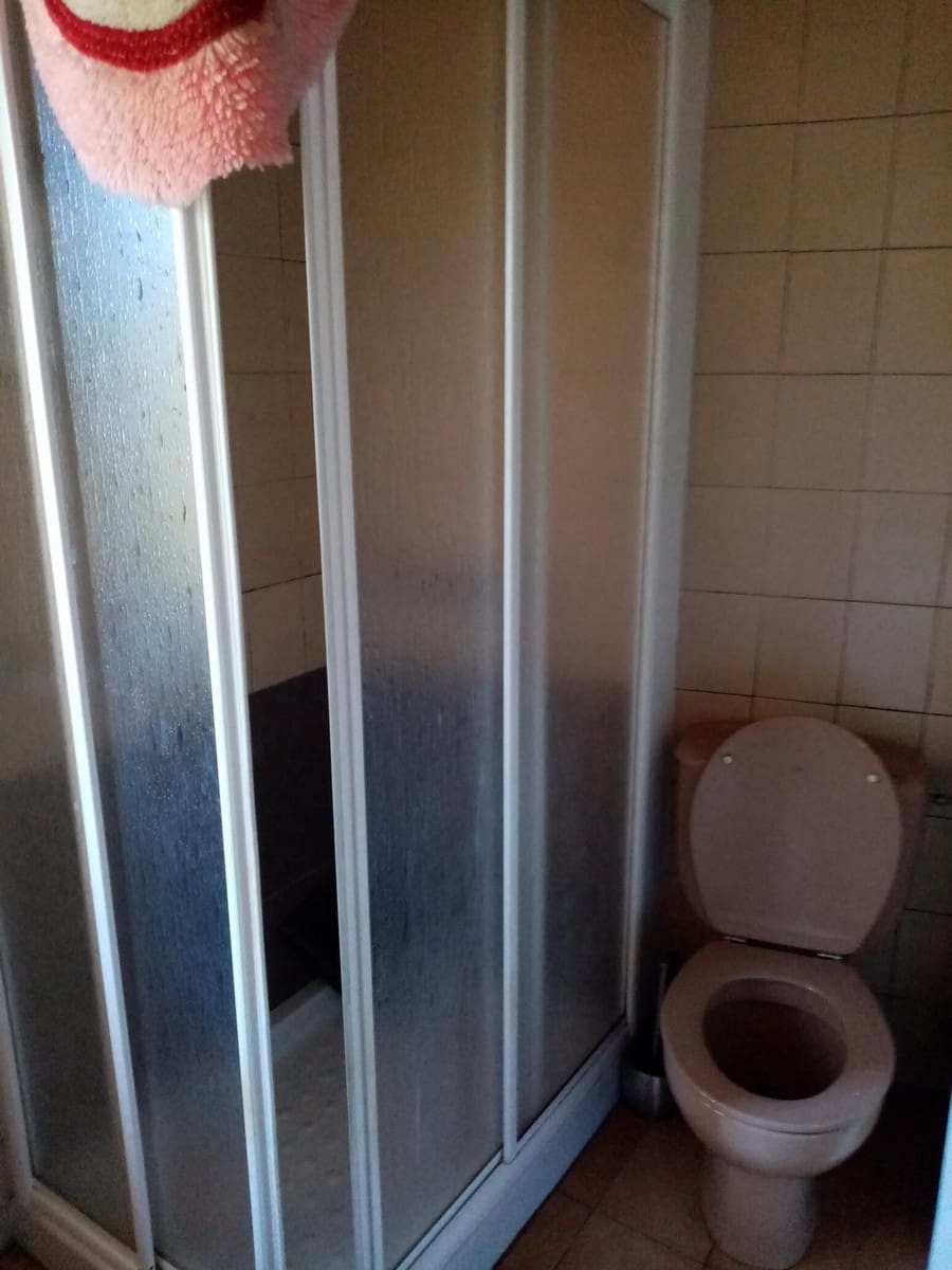 5 soveværelse Finca/Landehus til salg i Parada de Sil med garage - € 85.000 (Ref: 7921517)