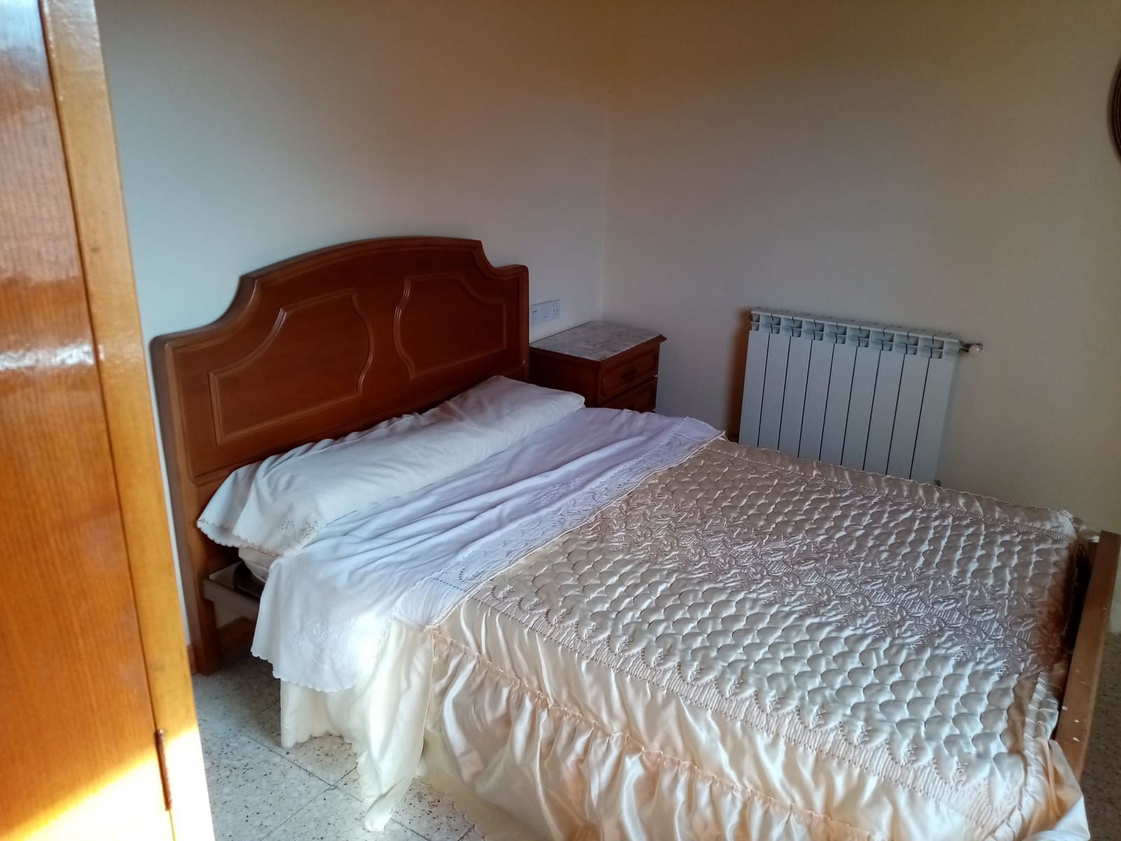 5 soveværelse Finca/Landehus til salg i Parada de Sil med garage - € 85.000 (Ref: 7921517)