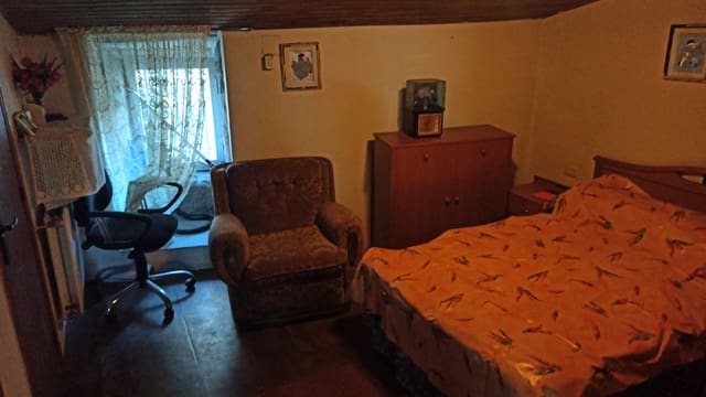 4 bedroom Finca/Country House for sale in O Saviñao with garage - € 55,000 (Ref: 7950231)