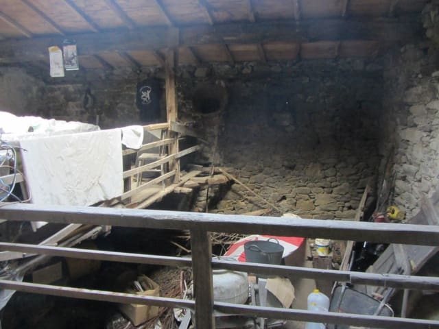 2 soveværelse Finca/Landehus til salg i O Saviñao - € 46.000 (Ref: 8003505)