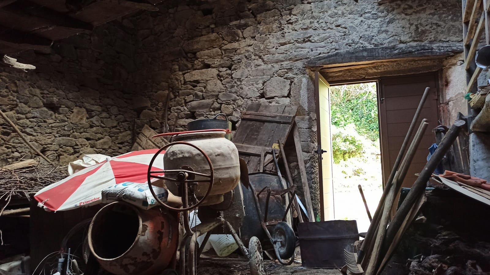 2 soveværelse Finca/Landehus til salg i O Savinao - € 46.000 (Ref: 8003505)