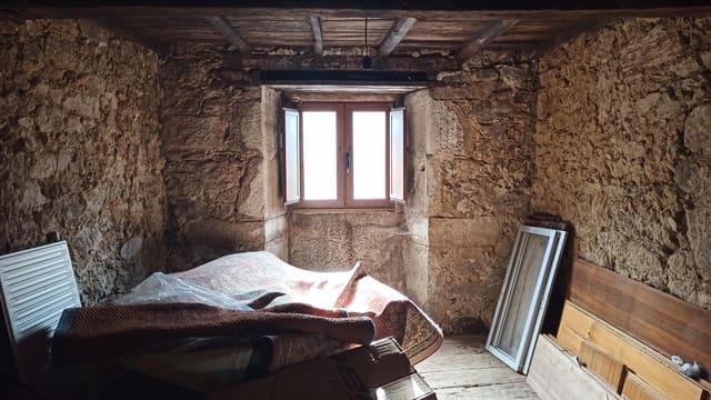 2 soveværelse Finca/Landehus til salg i O Saviñao - € 46.000 (Ref: 8003505)