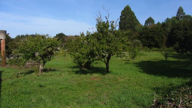 Maalaistalo myytävänä paikassa Monterroso mukana 
autotalli - 65 000 € (Ref: 8008955)