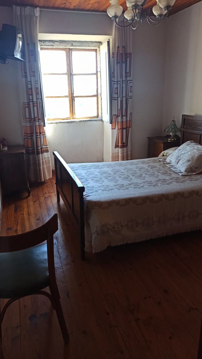 11 soveværelse Finca/Landehus til salg i Panton med garage - € 300.000 (Ref: 8015022)