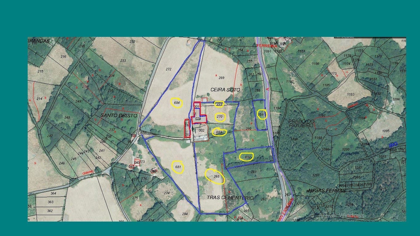 11 soveværelse Finca/Landehus til salg i Panton med garage - € 300.000 (Ref: 8015022)