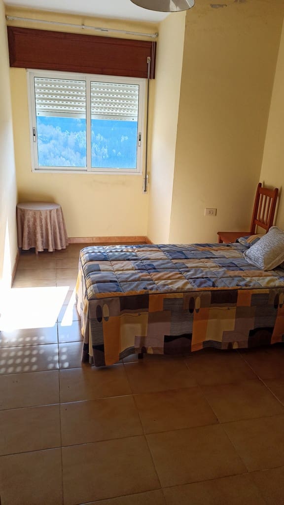 5 soveværelse Finca/Landehus til salg i Panton med garage - € 65.000 (Ref: 8043825)