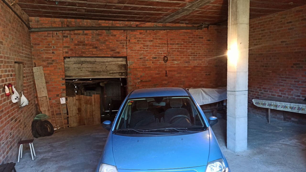 5 soveværelse Finca/Landehus til salg i Panton med garage - € 65.000 (Ref: 8043825)