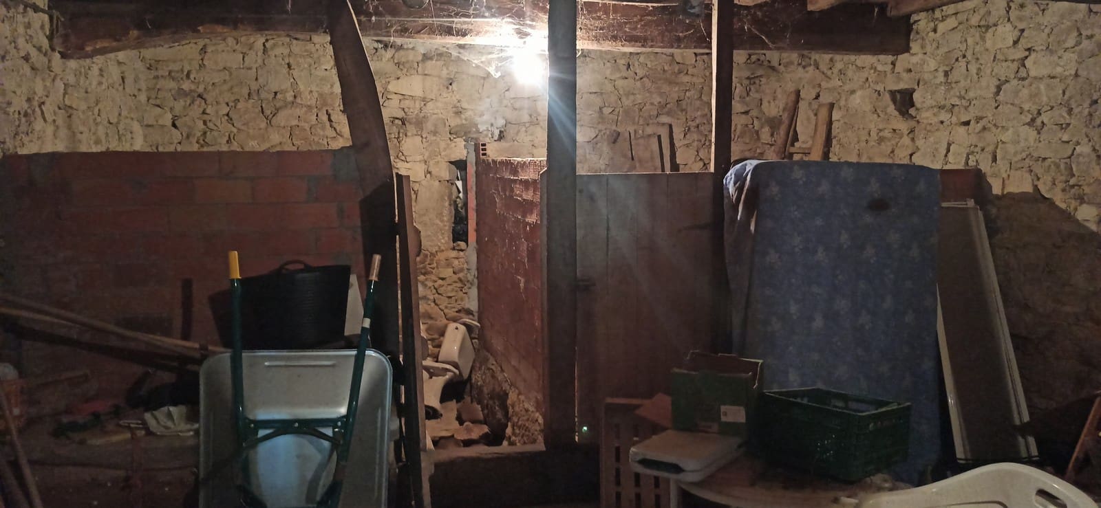 3 soveværelse Finca/Landehus til salg i Monterroso med garage - € 75.000 (Ref: 8093802)