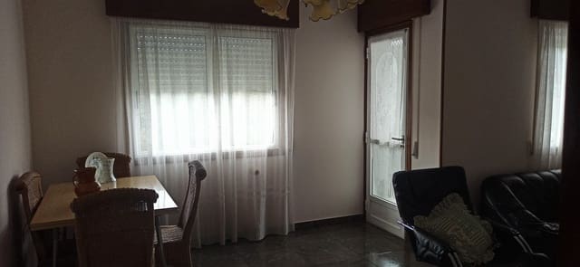 8 slaapkamer Finca/Landhuis te koop in Nogueira de Ramuín met garage - € 120.000 (Ref: 8194378)