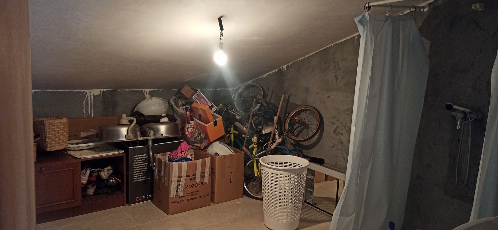 8 soveværelse Finca/Landehus til salg i Nogueira de Ramuin med garage - € 120.000 (Ref: 8194378)