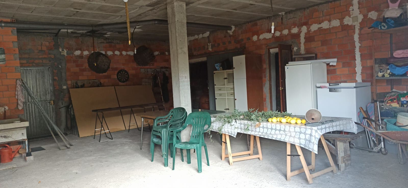 8 soveværelse Finca/Landehus til salg i Nogueira de Ramuin med garage - € 120.000 (Ref: 8194378)