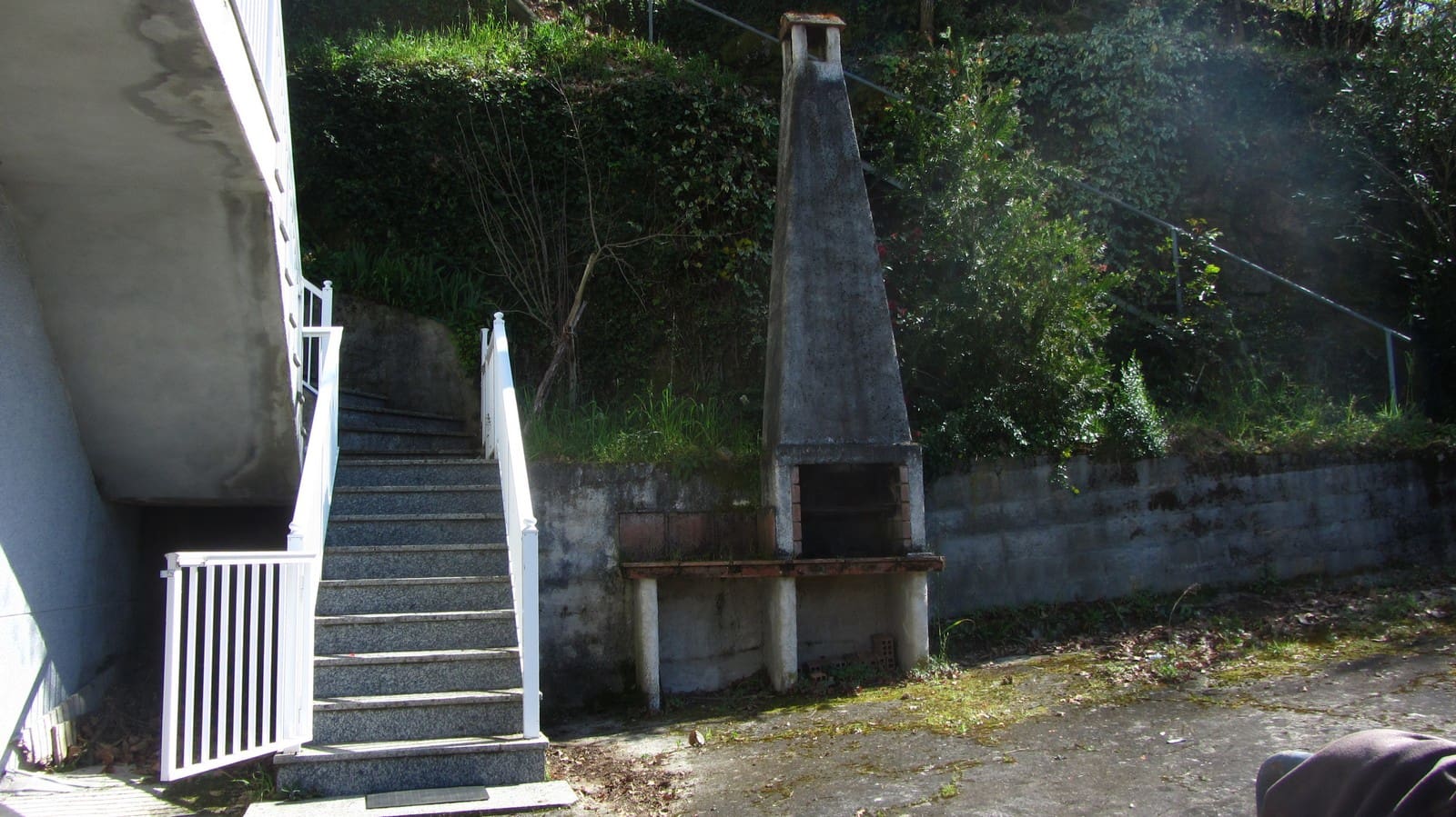 8 soveværelse Finca/Landehus til salg i Nogueira de Ramuin med garage - € 120.000 (Ref: 8194378)