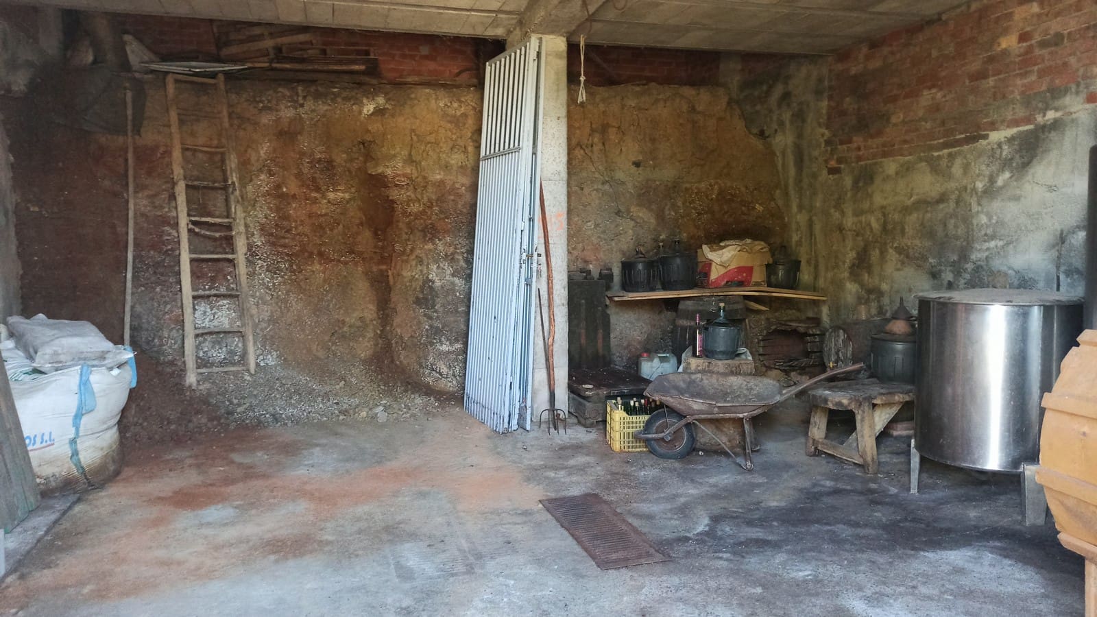 4 soveværelse Finca/Landehus til salg i Monforte de Lemos med garage - € 97.000 (Ref: 8205588)