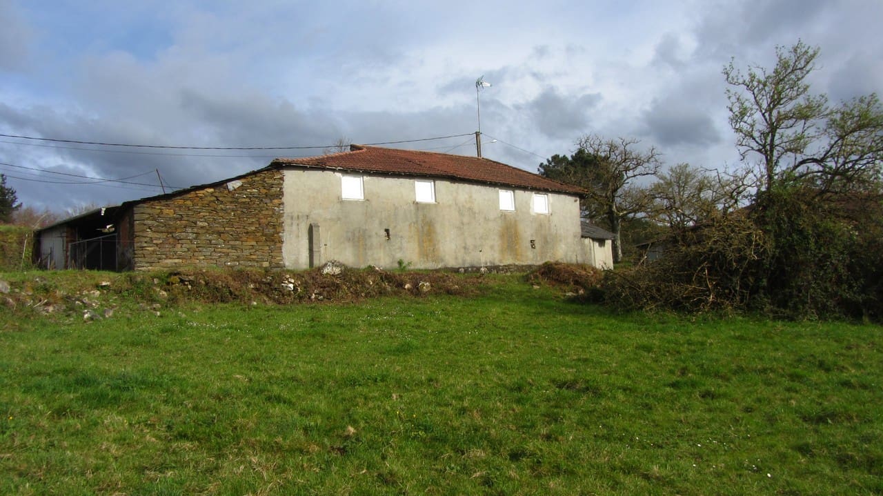 3 soveværelse Finca/Landehus til salg i O Savinao med garage - € 68.000 (Ref: 8267334)