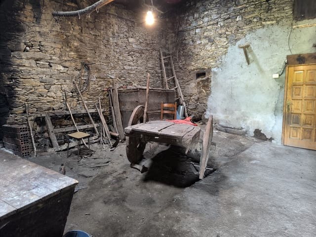 3 sypialnia Finka/Dom wiejski na sprzedaż w O Saviñao z garażem - 68 000 € (Ref: 8267334)