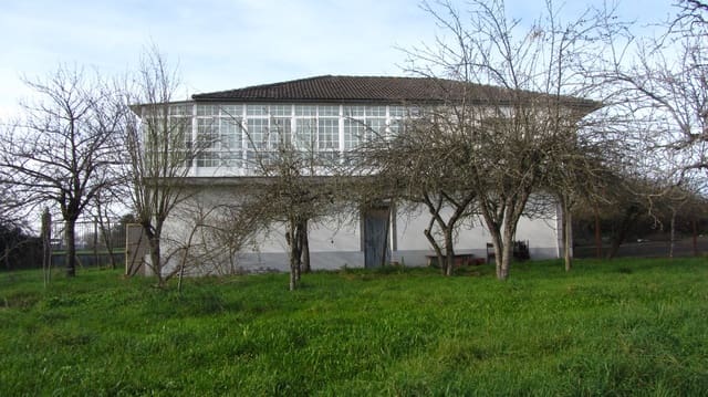 Finca/Casa Rural de 5 habitaciones en O Saviñao en venta - 130.000 € (Ref: 8317358)