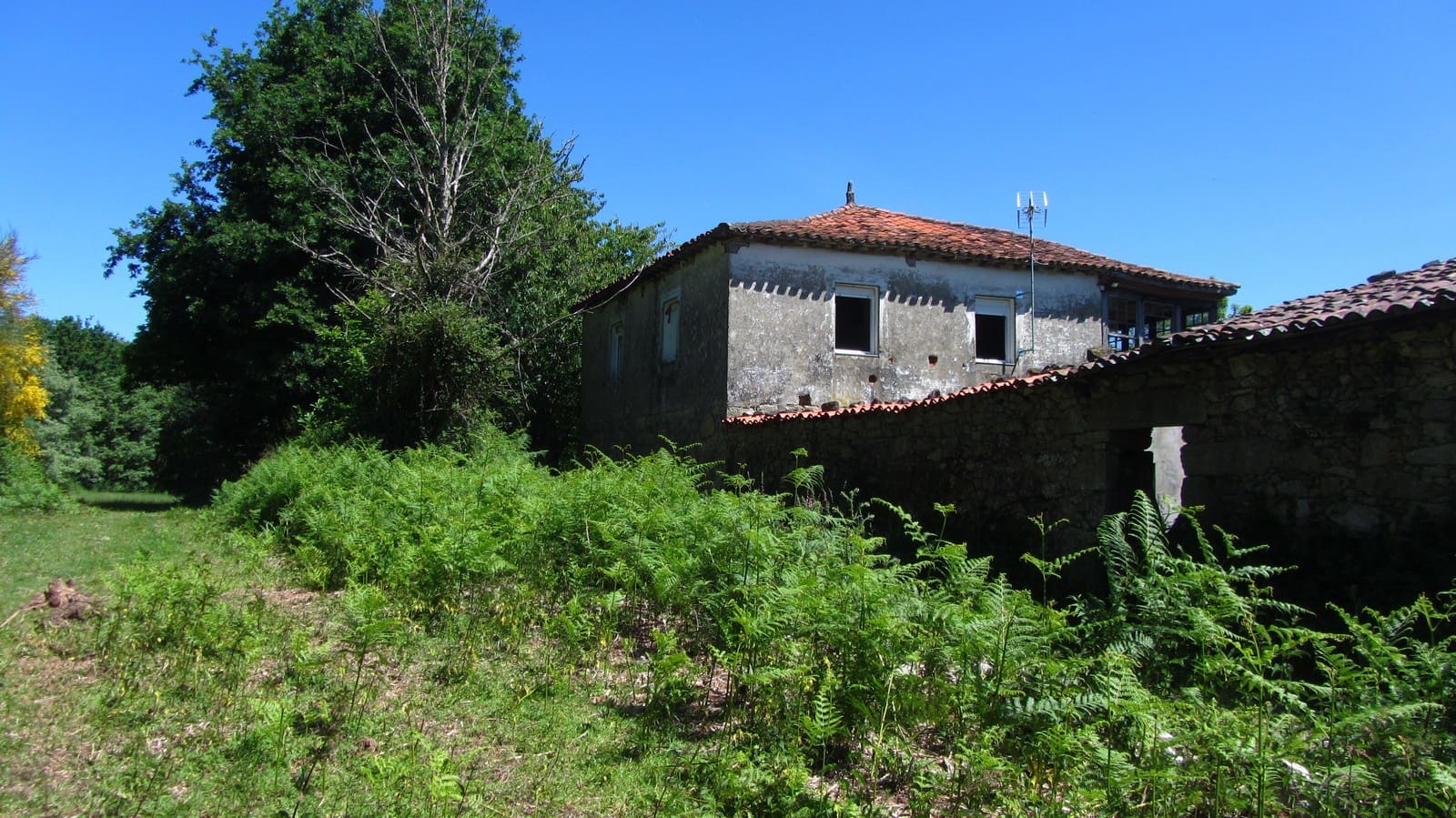 2 slaapkamer Finca/Landhuis te koop in Panton met garage - € 55.000 (Ref: 8351756)