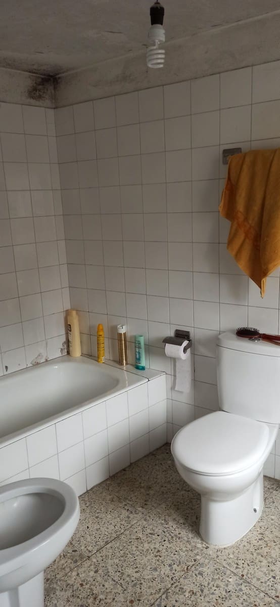 3 soveværelse Finca/Landehus til salg i Monterroso med garage - € 105.000 (Ref: 8669487)