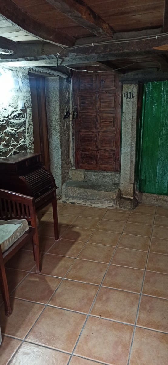 3 soveværelse Finca/Landehus til salg i Monterroso med garage - € 105.000 (Ref: 8669487)