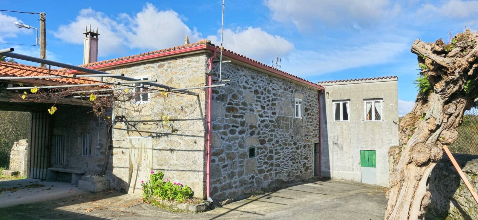 3 soveværelse Finca/Landehus til salg i Monterroso med garage - € 105.000 (Ref: 8669487)