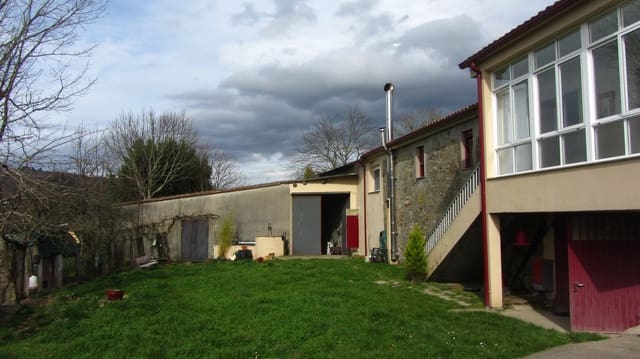 6 slaapkamer Finca/Landhuis te koop in Pantón - € 178.000 (Ref: 8840245)