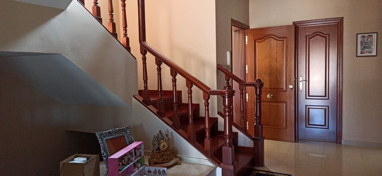 7 soveværelse Villa til salg i O Savinao med garage - € 525.000 (Ref: 8856584)