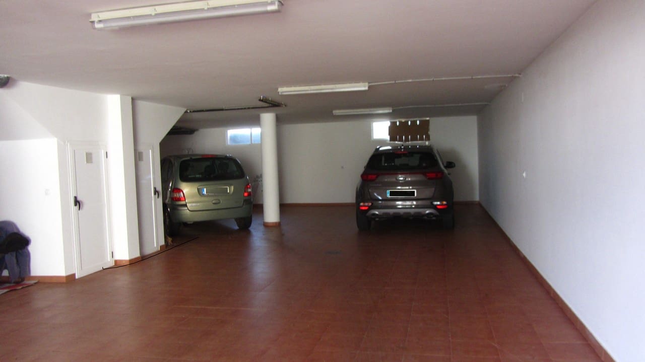 7 soveværelse Villa til salg i O Savinao med garage - € 525.000 (Ref: 8856584)