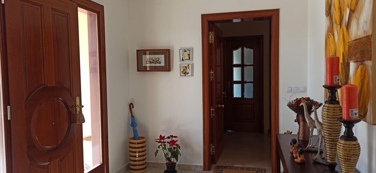 7 soveværelse Villa til salg i O Savinao med garage - € 525.000 (Ref: 8856584)