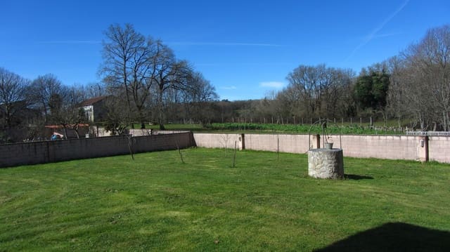 7 makuuhuone Huvila myytävänä paikassa O Saviñao mukana 
autotalli - 525 000 € (Ref: 8856584)