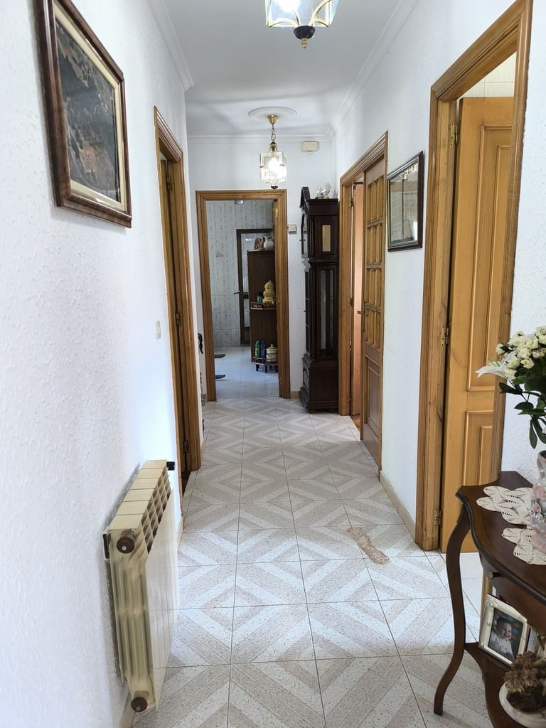 3 soveværelse Finca/Landehus til salg i Sober med garage - € 195.000 (Ref: 9064769)