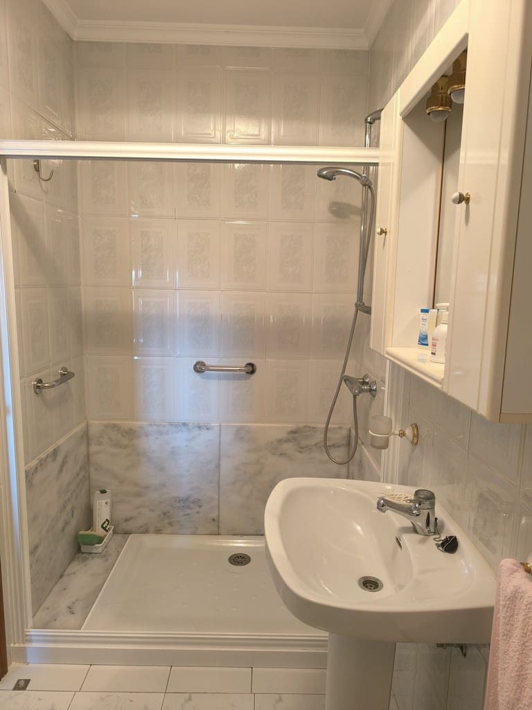 4 soveværelse Virksomhed til salg i Monforte de Lemos med garage - € 315.000 (Ref: 9072883)