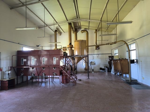 4 bedroom Business for sale in Monforte de Lemos with garage - € 315,000 (Ref: 9072883)