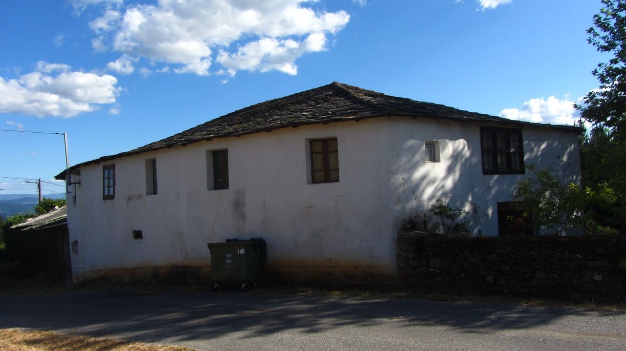 6 soveværelse Finca/Landehus til salg i Boveda - € 46.000 (Ref: 9100230)